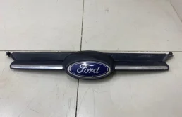 Решетка радиатора Ford Focus 3 СЕДАН PNDA 1.6
