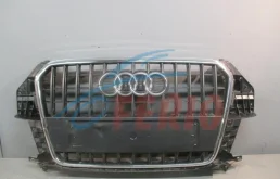 Решетка радиатора для Audi Q3 2011 года на фотографиях