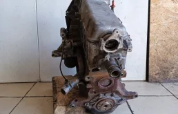 Двигатель без навесного для Fiat Doblo 2008 года на фотографиях