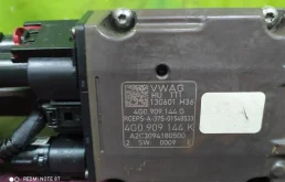 Рулевая рейка для Audi A8 2013 года на фотографиях