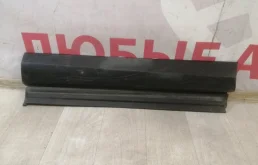 Молдинг двери передний правый для Toyota RAV4 на фотографиях