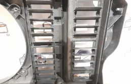 Панель радиатора (телевизор) для Citroen C5 на фотографиях