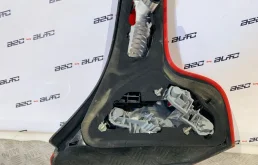 Фонарь левый для Volvo C30 2008 года на фотографиях