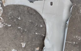 Крылья для Toyota Corolla 2000 года на фотографиях