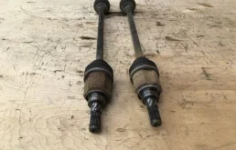 Привод задний левый для Nissan X-Trail 2013 года на фотографиях