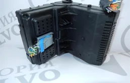 CEM Центральный электронный модуль для Volvo XC90 2009 года на фотографиях