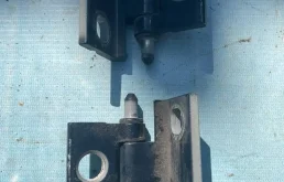 Петля двери передней Volvo S80 2001