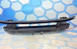 Усилитель переднего бампера VW Passat 2008 B6