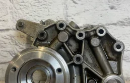 Крышка распредвала VW Passat 2005-2010 B6