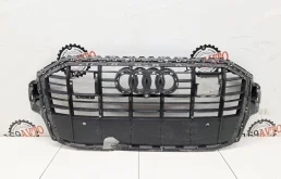 Решетка радиатора Audi Q7 4M