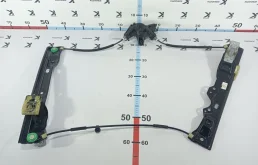 Стеклоподъемник Ford Focus 2015 CB8