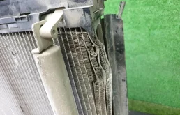 Радиатор охлаждения ДВС для Mercedes-Benz GL class 2015 года на фотографиях