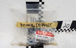 Двери для Hyundai Accent 2002 года на фотографиях