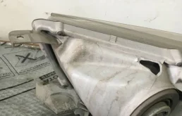 Фара правая для Toyota Highlander 2007 года на фотографиях