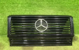 Решетка радиатора для Mercedes-Benz G class 2001 года на фотографиях