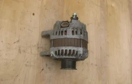 Генератор для Nissan Tiida на фотографиях