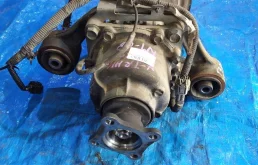 Редуктор заднего моста для Nissan X-Trail 2003 года на фотографиях