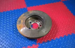 Диски тормозные передние (комплект) для BMW 5er 2010 года на фотографиях