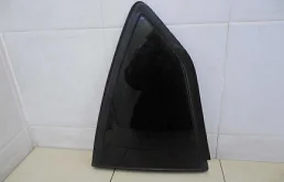 Стекло кузовное глухое левое C4 2005-2011