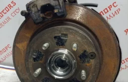 Рычаг продольный задний левый для Mitsubishi ASX 2010 года на фотографиях