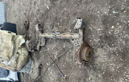 балка задняя nissan tiida C11 всборе европа