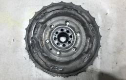 Маховик для Nissan Primera 2007 года на фотографиях