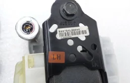 Ремень безопасности передний левый для Kia Rio 2014 года на фотографиях