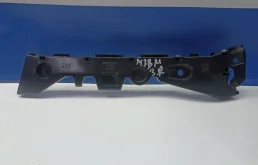 Кронштейн бампера Mazda Mazda 3 2013-2018 BHN1502H1 BM, задний правый