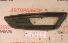 Решетка в бампер левая Ford Focus 3 2011>
