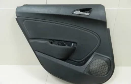 Обшивка двери задней левой Opel Astra J 2010-2017