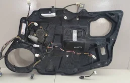 Стеклоподъемник электр. передний правый Mazda Mazda 6 (GG) 2002-2007