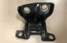 Петля двери задней левой нижняя Mitsubishi L200 K50/K60/K70 1996-2006