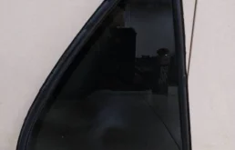 Стекло двери задней правой (форточка) Toyota Corolla E120 2001-2007
