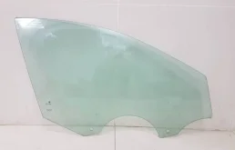 Стекло двери передней правой Skoda Rapid 2012-2020