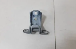 Петля двери передней правой верхняя Nissan Qashqai J10 2006-2013