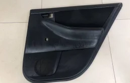 Обшивка двери задней правой Toyota Corolla E120 2001-2007