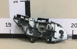 Кронштейн заднего бампера левый Toyota Corolla E150 2006-2013