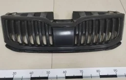 Решетка радиатора Skoda Octavia (A7) 2013>