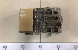 Блок предохранителей Toyota Corolla E120 2001-2007