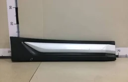 Накладка двери задней правой Mitsubishi Outlander GF 2012-2022