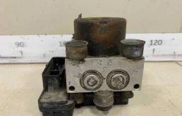 Блок ABS (насос) Mitsubishi Lancer 9  (CS/Classic) 2000-2011
