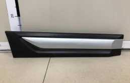 Накладка двери задней правой Mitsubishi Outlander GF 2012-2022