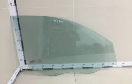 Стекло двери передней правой Kia Sorento (XM) 2009>