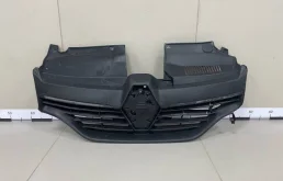 Решетка радиатора Renault Logan (2) 2014>
