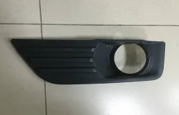 Рамка противотуманной фары левой Ford Focus 2 (DA) 2005-2008