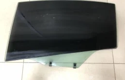 Стекло двери задней левой Citroen C4 2005-2011