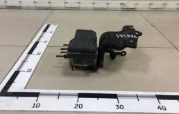 Блок ABS (насос) Toyota Auris (E150) 2006-2012