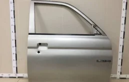 Дверь передняя правая Mitsubishi L200 K50/K60/K70 1996-2006