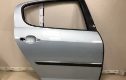 Дверь задняя правая Peugeot 407 2004-2010