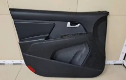 Обшивка двери передней левой Kia Sportage 3 (SL) 2010-2015